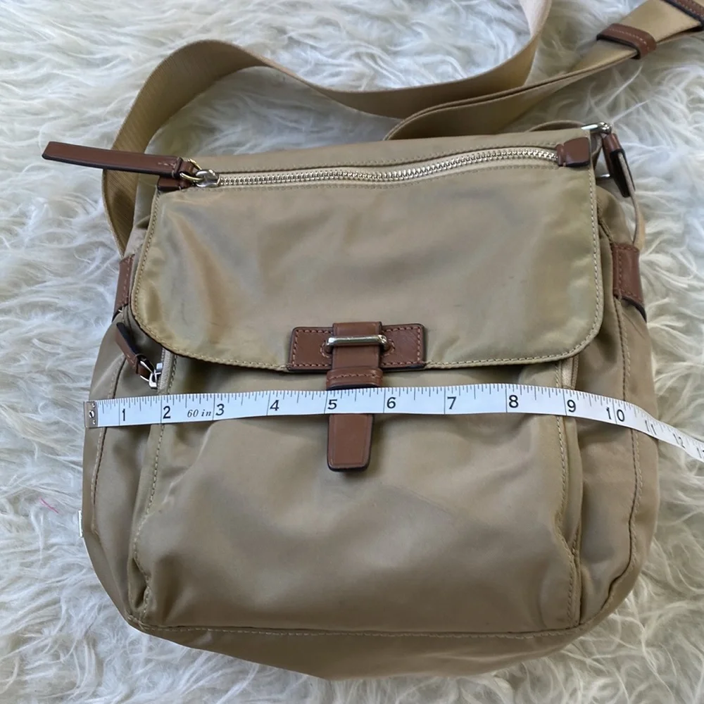 🌺Tumi crossbody bag🌺 - Picture 7 of 11